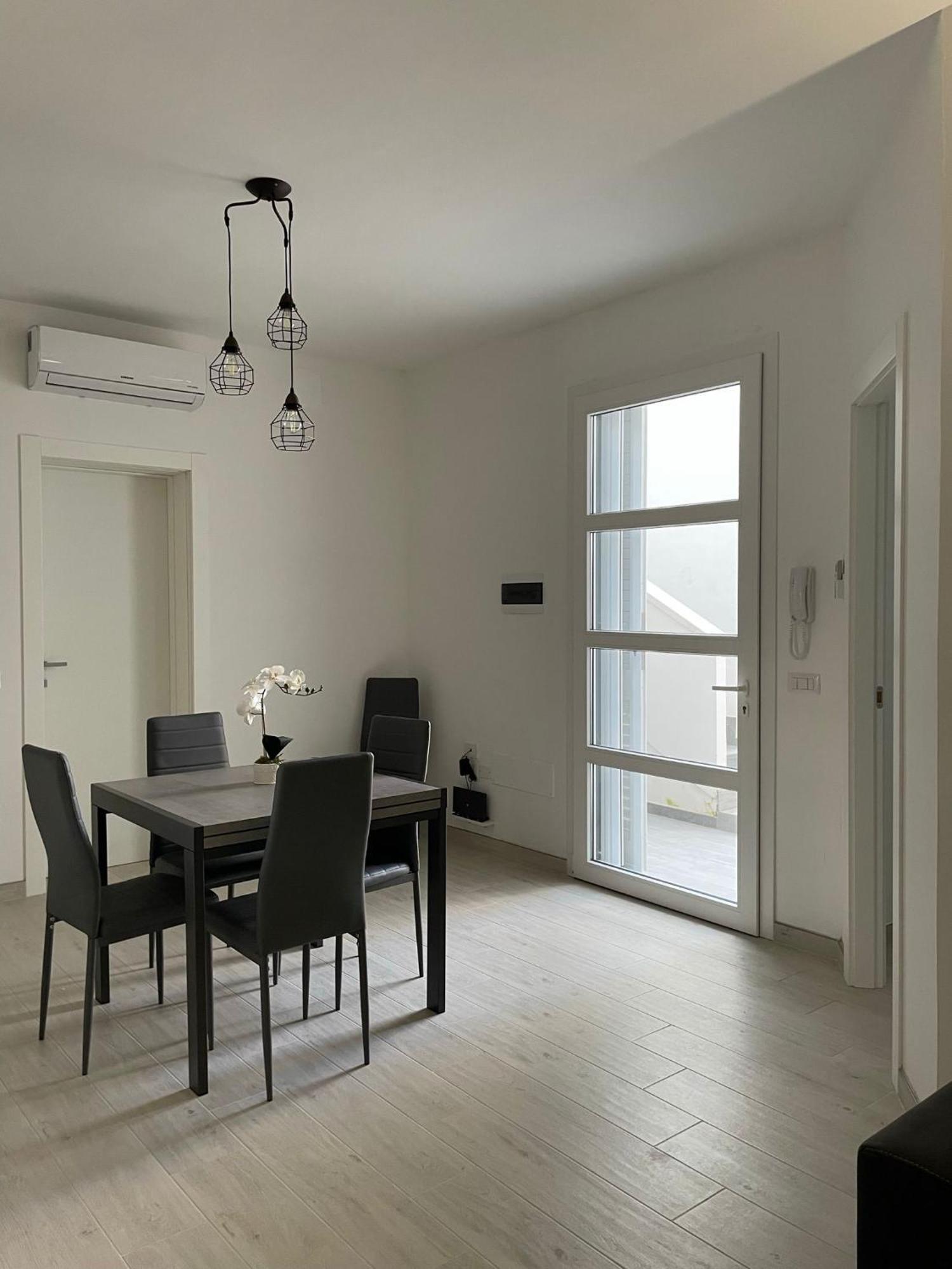 Cora Apartment ポルト・チェザーレオ エクステリア 写真